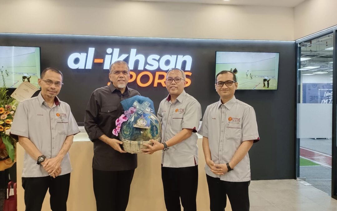 Kunjungan Hormat kepada alumni UTM, Tn Hj Ali Hassan bin Mohd Hassan, Pengarah Urusan Al Ikhsan