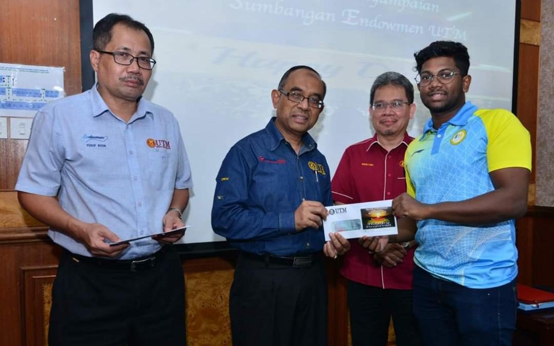 Sumbangan Endowmen UTM Sempena Menyambut Perayaan Deepavali 2019