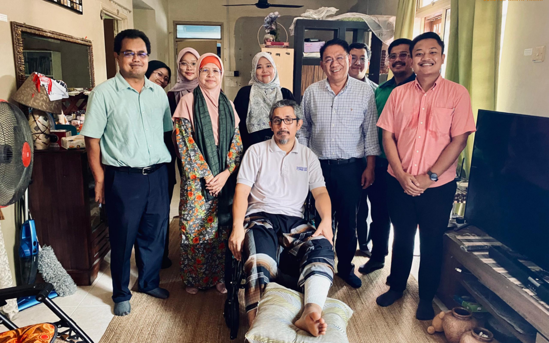 Lawatan Kebajikan Kepada Staf Yang Ditimpa Kemalangan